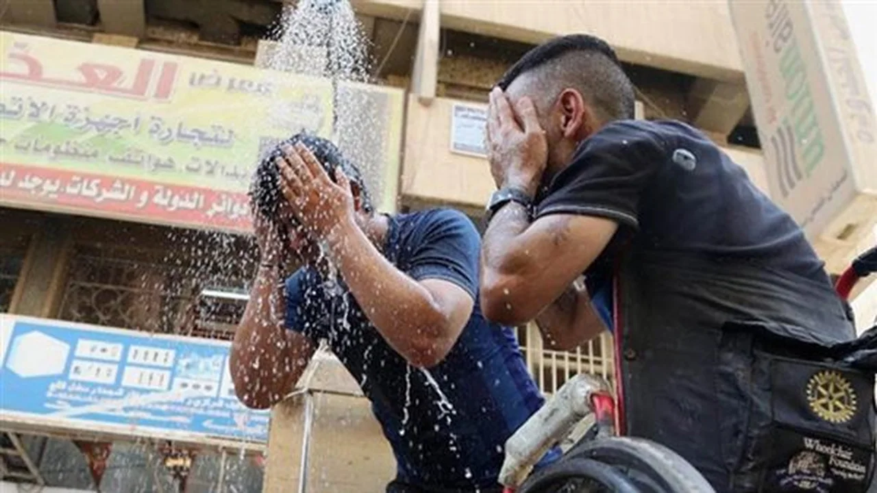 الأرصاد تحذر من طقس شديد الحرارة يوم الثلاثاء المقبل